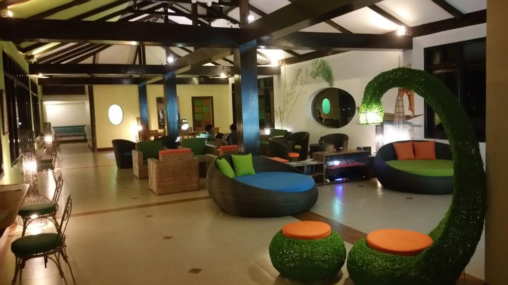 Thanakha Inle Hotel Nyaung Shwe Esterno foto