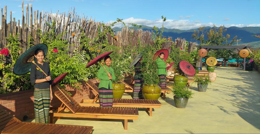 Thanakha Inle Hotel Nyaung Shwe Esterno foto