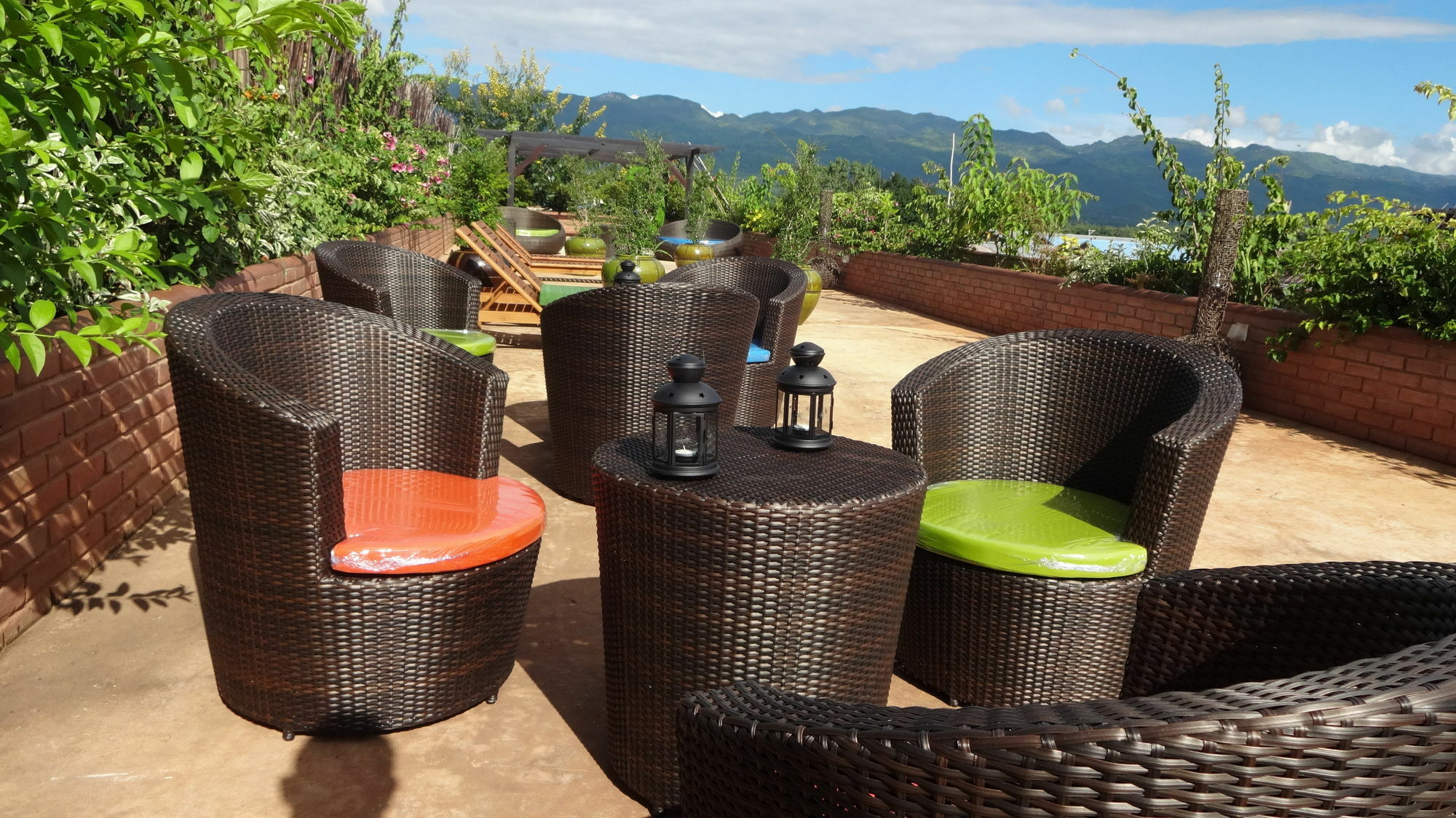 Thanakha Inle Hotel Nyaung Shwe Esterno foto